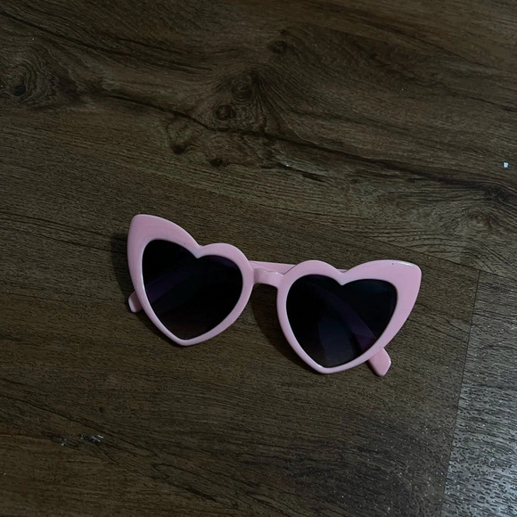 pink sunglasses - Picture 2 of 7